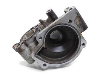 Obudowa Pompy Wody Peugeot 307 2.0 16V