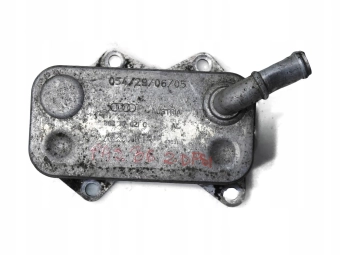 Chłodniczka Oleju Vw Passat B6 2.0 Fsi 06D117021C