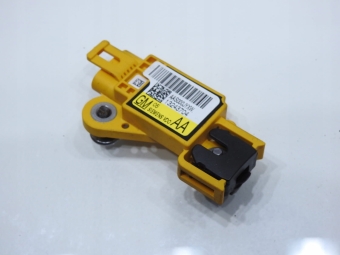 Sensor Uderzeniowa Opel Vectra C 13243704