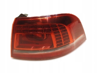 LAMPA PRAWA TYLNA TYŁ LED VW PASSAT B7 KOMBI 3AF945310