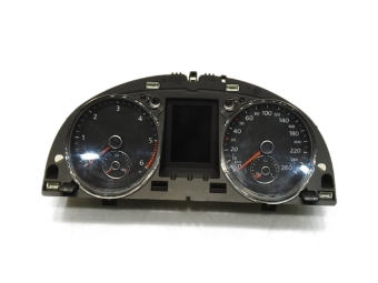 LICZNIK VW PASSAT B7 2.0 TDI 3AA920870D