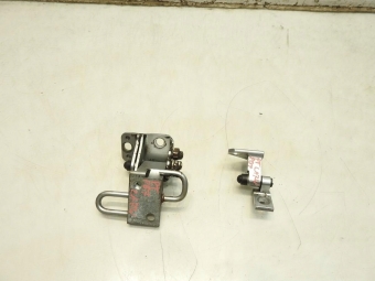ZAWIAS ZAWIASY DRZWI PRAWY TYŁ LA7W VW PASSAT B7 KOMBI 3C8833412B