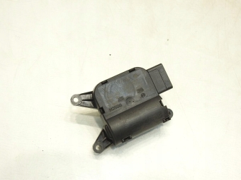 SILNICZEK NAGRZEWNICY VW PASSAT B7 CZ116880-2872 0132801363