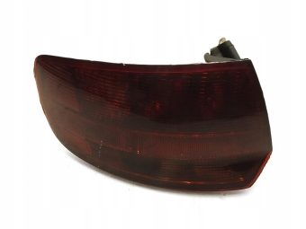 LAMPA LEWA TYLNA TYŁ AUDI A3 8P SPORTBACK 8P4945095