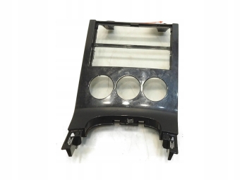 RAMKA OSŁONA RADIA PANELU PEUGEOT 5008 I 9685099677