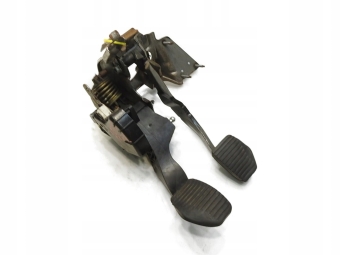 PEDAŁ PEDAŁY HAMULCA SPRZĘGŁA PEUGEOT 5008 I 1.6 HDI .