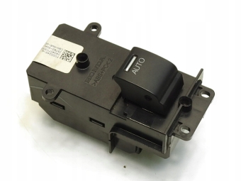 PRZYCISK SZYBY PRAWY PRZÓD HONDA CR-V III 35760-SWA-G010-M2 F000248-A