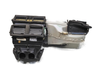 Nagrzewnica Obudowa Volvo V70 Ii 2.5T P08693260