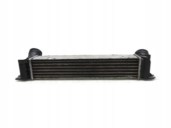 Chłodnica Intercooler Bmw E90 2.0 D 3093796