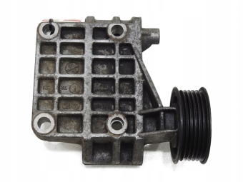 Łapa Wspornik Alternatora Audi A6 C6 2.7 V6 Tdi
