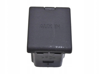 GNIAZDO AUX MAZDA 5 I C29166DFX