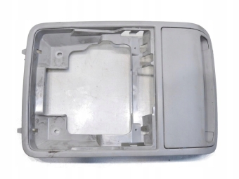 RAMKA OSŁONA LAMPKI KABINY VW GOLF V PLUS