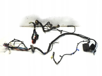 WIĄZKA INSTALACJA KOMORY SILNIKA PRAWA SUBARU IMPREZA III GH 2.0 TD SPORT