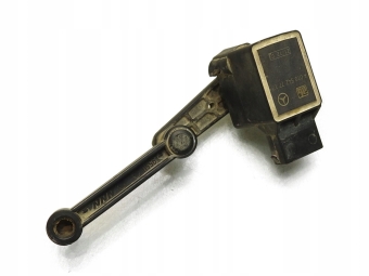 CZUJNIK POZIOMOWANIA ŚWIATEŁ TYŁ MERCEDES R W251 A0105427717
