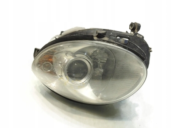 LAMPA PRAWY PRZÓD MERCEDES R W251 A2518260291