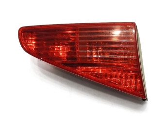 LAMPA LEWY TYŁ KLAPY PEUGEOT 607 LIFT