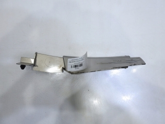 Listwa Błotnika Prawa Z167 Opel Zafira B