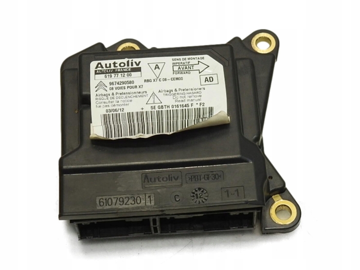 fe3e35e520d34f916778017ef17d7b80