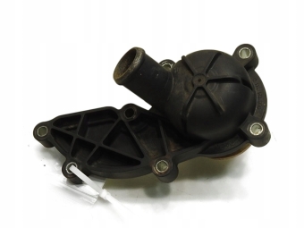 TERMOSTAT OBUDOWA AUDI A6 C6 3.2 FSI 06E121111D