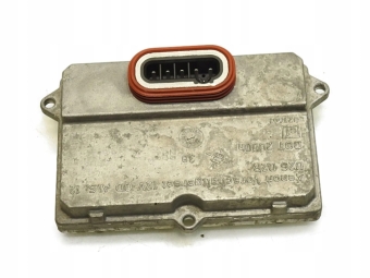 PRZETWORNICA XENON AUDI A6 C6 5DV00829000