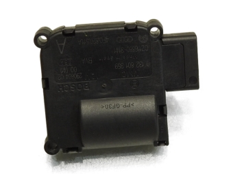 SILNICZEK NAGRZEWNICY AUDI A6 C6 4F0820511A