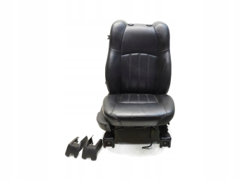 FOTEL PRAWY PRZÓD CHRYSLER 300C