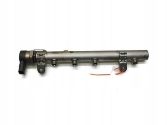 LISTWA WTRYSKOWA LEWA CHRYSLER 300C 3.0 CRD V6 A6420700495 A6110780449
