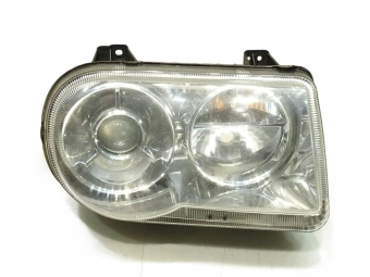 LAMPA PRAWY PRZÓD XENON CHRYSLER 300C 04805760AL