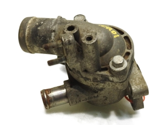 OBUDOWA TERMOSTATU HYUNDAI I40 1.7 CRDI