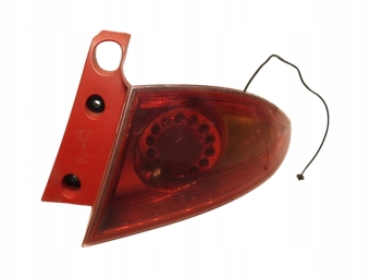 LAMPA PRAWY TYŁ SEAT LEON II