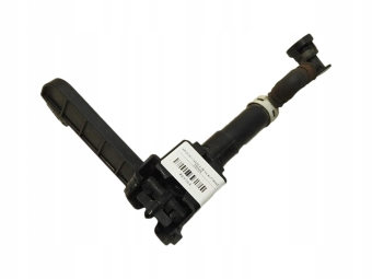 SPRYSKIWACZ LAMPY PRAWY LEXUS IS II