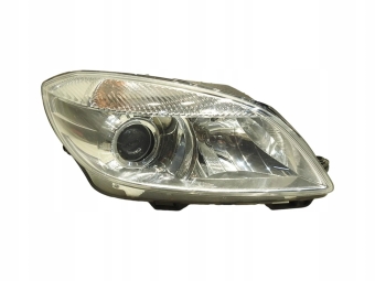 LAMPA PRAWY PRZÓD SKODA FABIA II LIFT