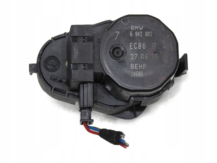 70049e09bde1bf864e247aab0135abdf