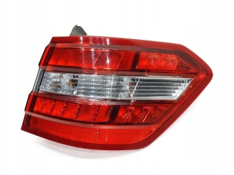Lampa Prawa Tylna Tył Led Mercedes W212 Kombi