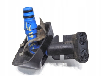 DYSZA SPRYSKIWACZA LAMPY LEWA SAAB 9-3 II