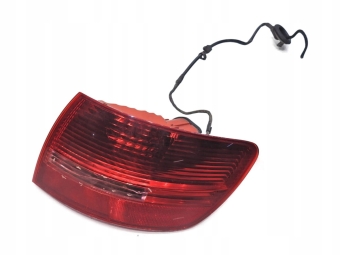 LAMPA PRAWA TYLNA TYŁ AUDI A6 C6 AVANT