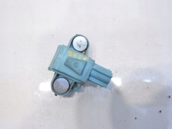 SENSOR UDERZENIOWY AUDI A6 C6 4F0955557