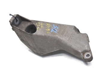 ŁAPA SILNIKA AUDI A4 B7 2.0 TFSI 8E0199307A