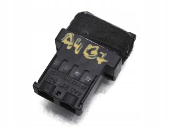 PRZEKAŹNIK AUDI A4 B7 443937105A 4A0937530