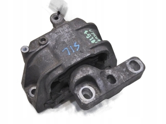 ŁAPA PODUSZKA SILNIKA VW GOLF V 1.9 TDI