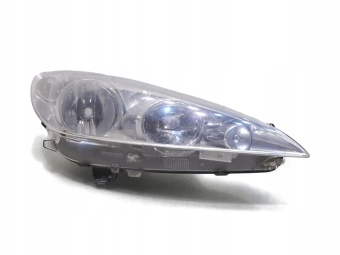 LAMPA PRAWA PRZEDNIA PRZÓD PEUGEOT 308 I