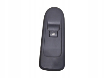 PANEL PRZYCISK SZYBY PRAWY PEUGEOT 308 I 3D