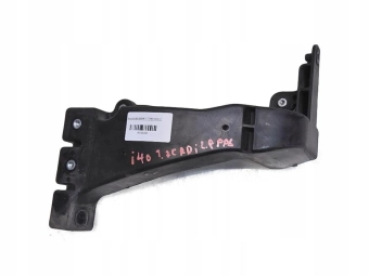 ŚLIZG POD LAMPE LEWY PRZÓD HYUNDAI i40 64136-3Z000