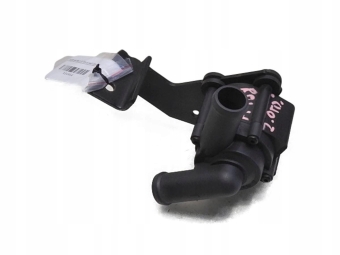 POMPKA WODY AUDI A4 B8 2.0 TDI 03L965561