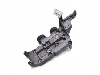 ŁAPA PODSTAWA ALTERNATORA VOLVO XC90 I 2.4 D5 30757168