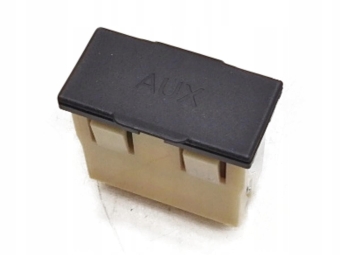 GNIAZDO AUX MITSUBISHI LANCER VIII