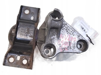 ŁAPA PODUSZKA SILNIKA NISSAN NV200 1.5 DCI 8200140431 8200131305 8200281186