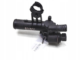 TERMOSTAT OBUDOWA NISSAN NV200 1.5 DCI 558751