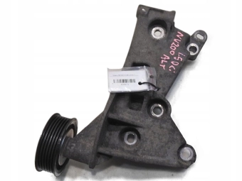 ŁAPA PODSTAWA ALTERNATORA NISSAN NV200 1.5 DCI 8200663057