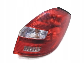 LAMPA PRAWA TYLNA TYŁ SKODA FABIA II KOMBI 5J6945096 VP7SWX-13404-A